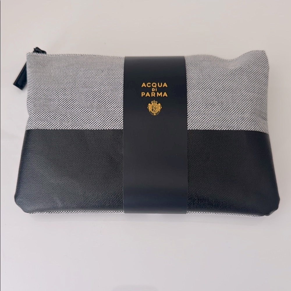 COPY - Acqua di Parma for Air Canada travel case NWT with complete contents